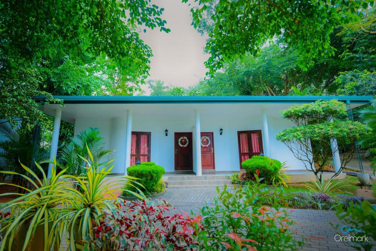 Seethawaka Regency เอวิซซาเวลลา ภายนอก รูปภาพ