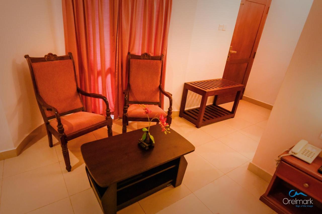 Seethawaka Regency เอวิซซาเวลลา ภายนอก รูปภาพ