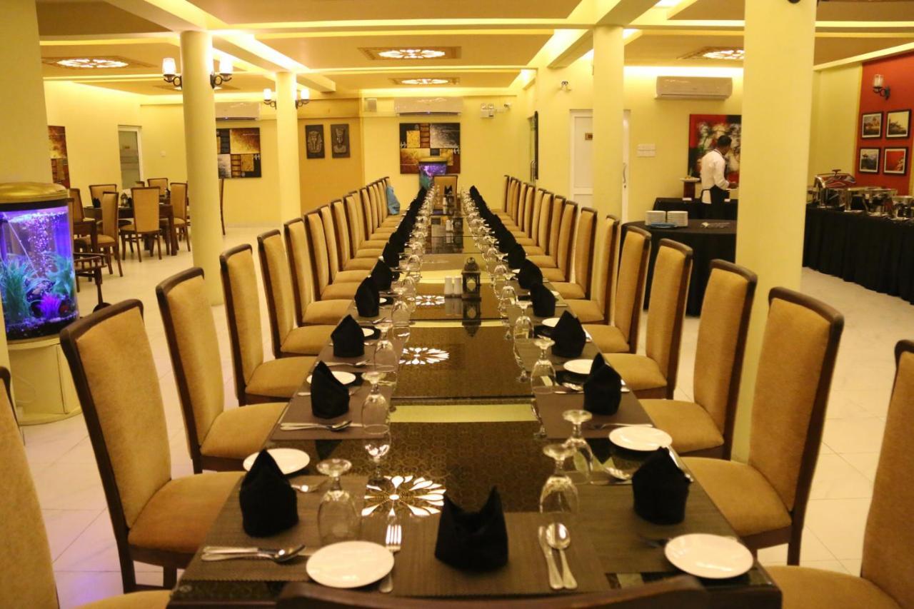 Seethawaka Regency เอวิซซาเวลลา ภายนอก รูปภาพ