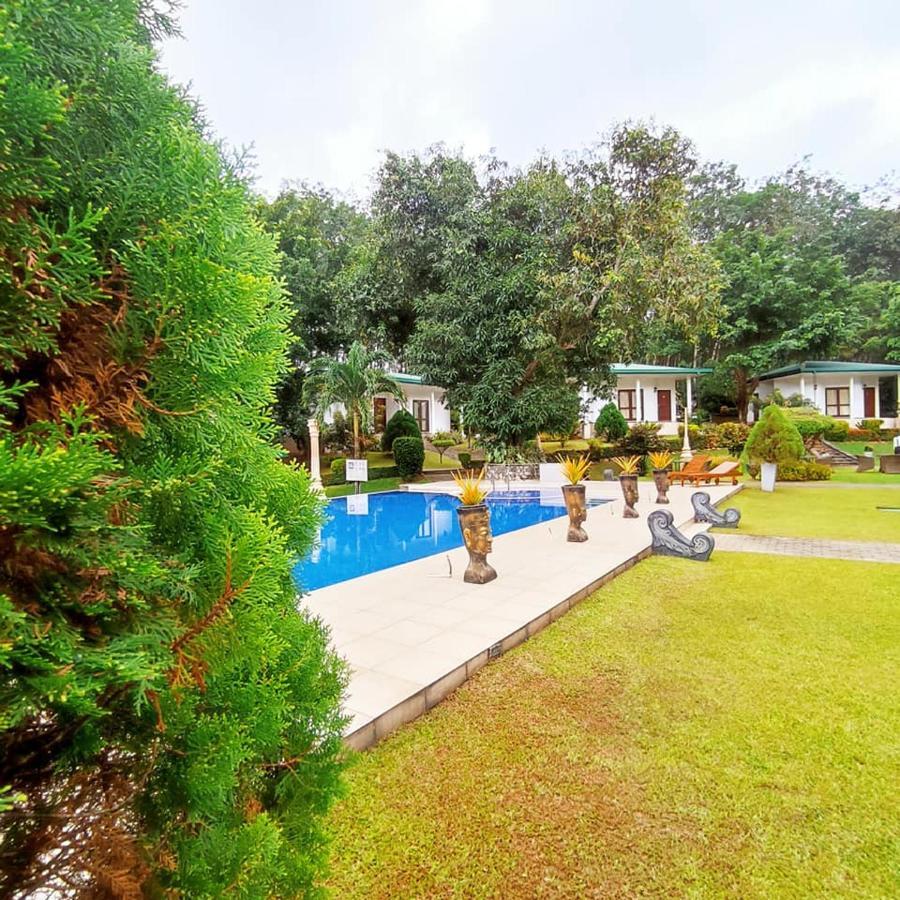 Seethawaka Regency เอวิซซาเวลลา ภายนอก รูปภาพ