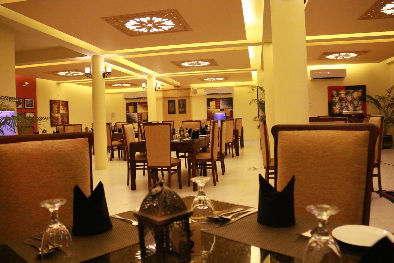 Seethawaka Regency เอวิซซาเวลลา ภายนอก รูปภาพ